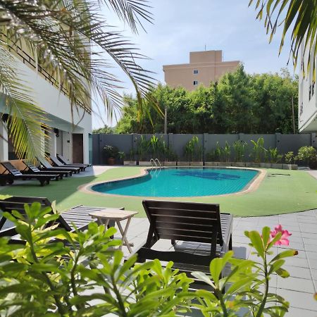 The Chanthong Residence And Hotel Pattaya Esterno foto