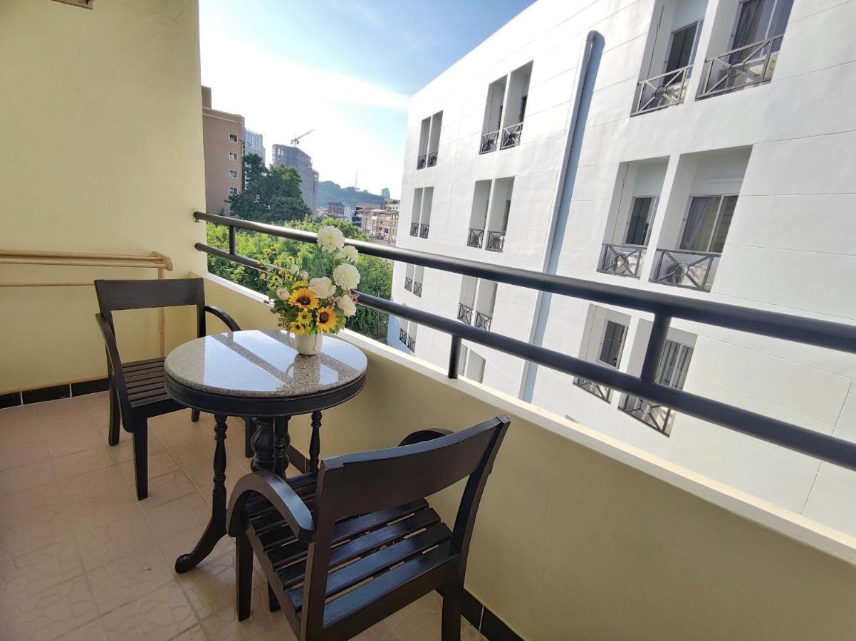The Chanthong Residence And Hotel Pattaya Esterno foto
