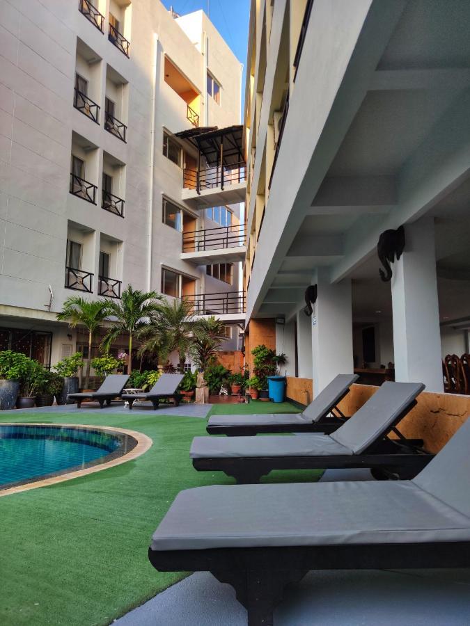 The Chanthong Residence And Hotel Pattaya Esterno foto