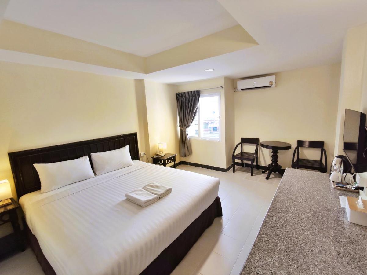 The Chanthong Residence And Hotel Pattaya Esterno foto